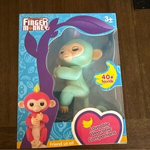 NEW FINGERLINGS FRIENDSHIP FINGER TIPS turquoise BABY MONKEY AUTHENTIC TOYS R US